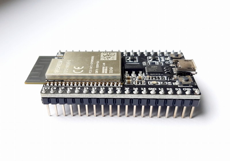 ESP32-DevKitC VE