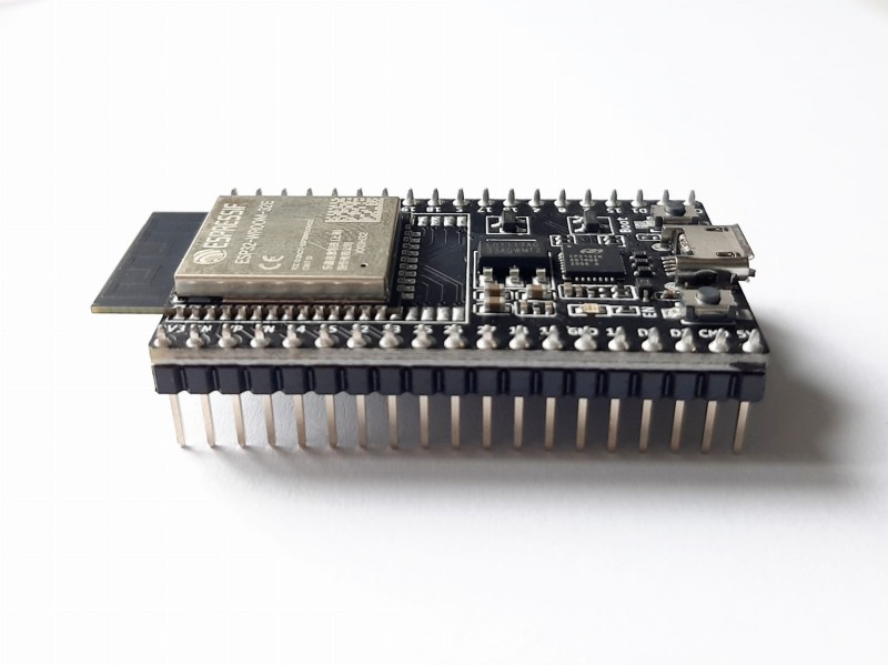 ESP32-DevKitC 32E