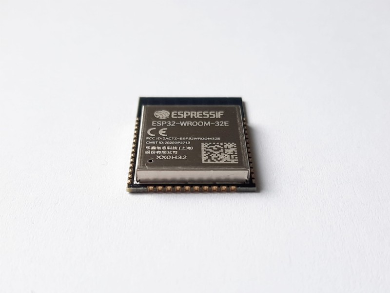 ESP32-WROOM-32E (4MB)