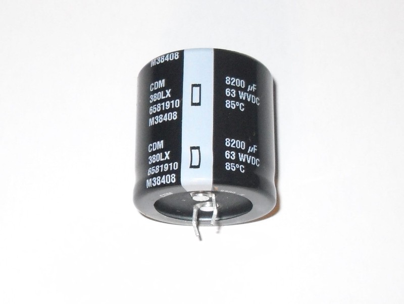 Kondensator 8200uF 63VDC.