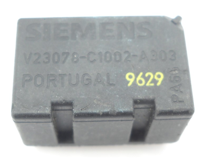 Przekaźnik samochodowy V23078-C1002-A303 SIEMENS
