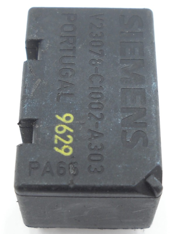 Przekaźnik samochodowy V23078-C1002-A303 SIEMENS