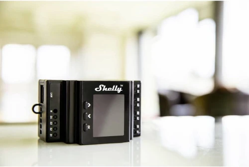 Shelly Pro 4PM - 4-kanałowy inteligentny przekaźnik WiFi/LAN/BL z wyświetlaczem