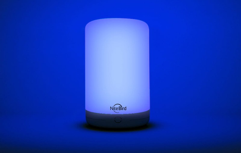Inteligentna lampka nocna RGB+W NiteBird LB3 dla aplikacji Tuya