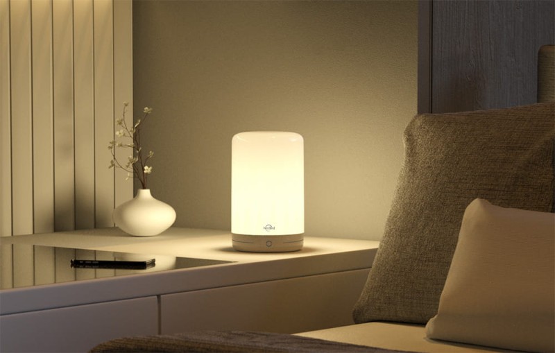 Inteligentna lampka nocna RGB+W NiteBird LB3 dla aplikacji Tuya