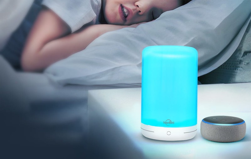 Inteligentna lampka nocna RGB+W NiteBird LB3 dla aplikacji Tuya