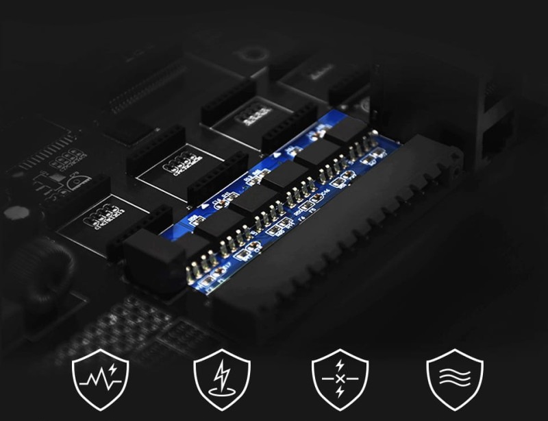 Izolovaný 8-kanálový koncentrátor HUB RS485