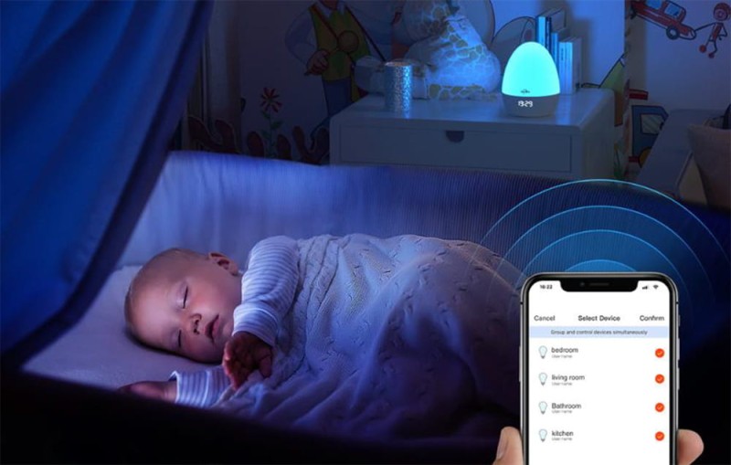 Inteligentna lampka nocna WiFi RGB wbudowany Głośnik NiteBird LB2 Tuya
