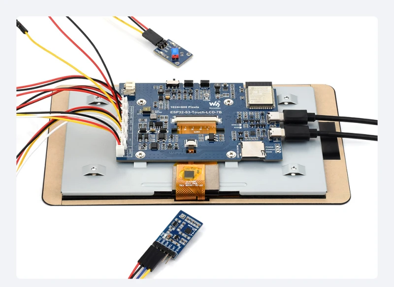 ESP32-S3-Touch-LCD-7B-details-11.jpg
