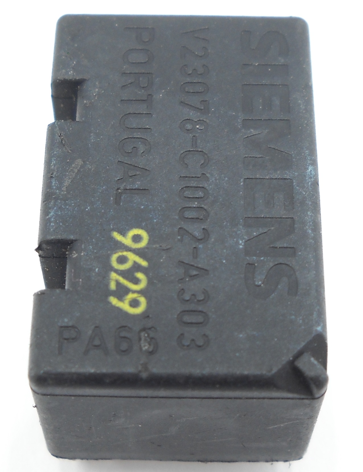 Przekaźnik V23078-C1002-A303 SIEMENS dla automotive