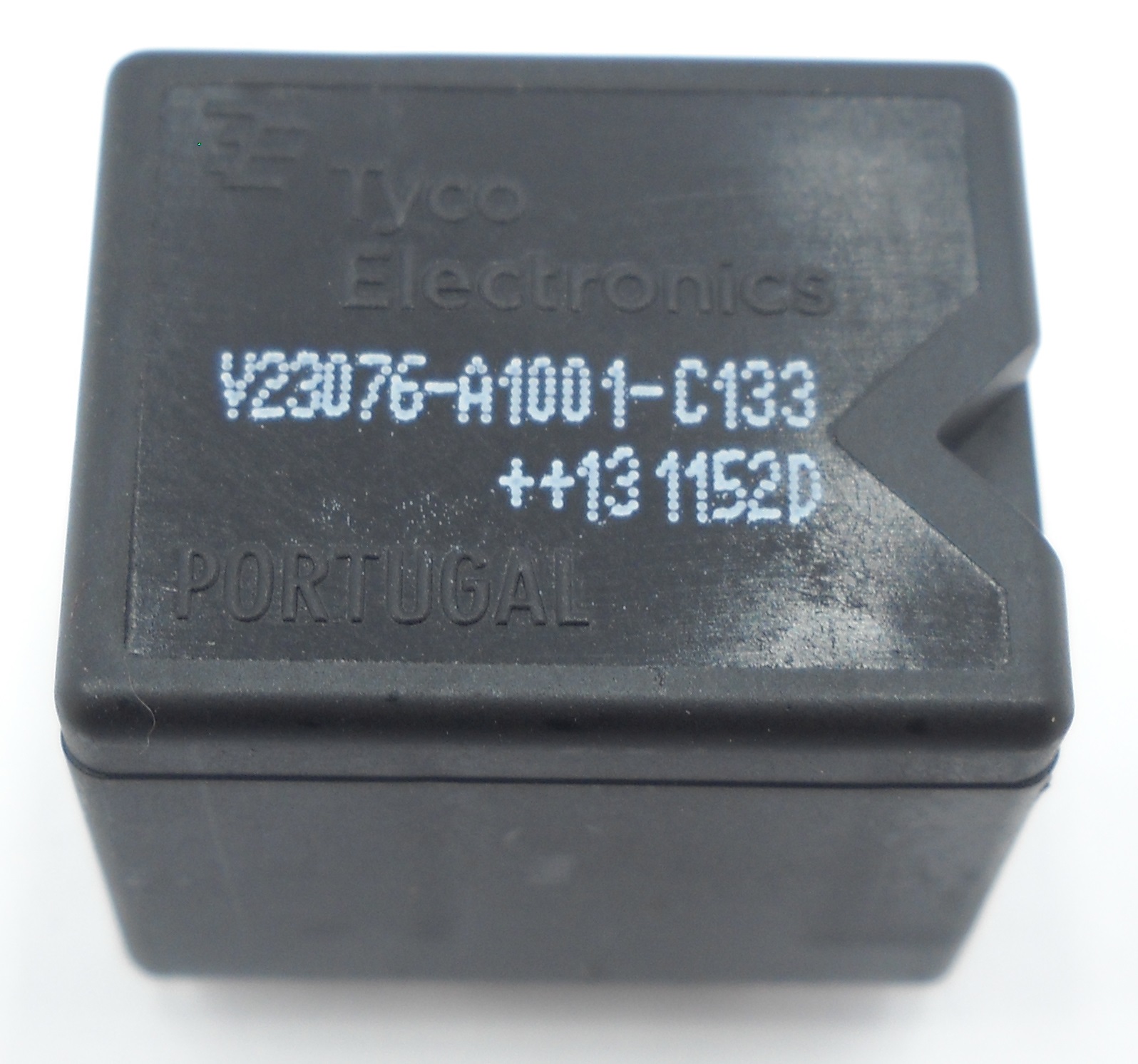 Przekaźnik V23076-A1001-C133 Tyco Electronics dla automotive